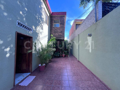 Venta De Casa Colonia Carretas Querétaro