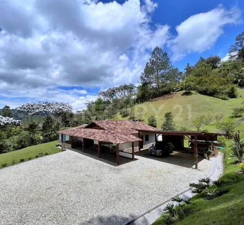 Arriendo Casafinca En La Vía Don Diego - La Ceja