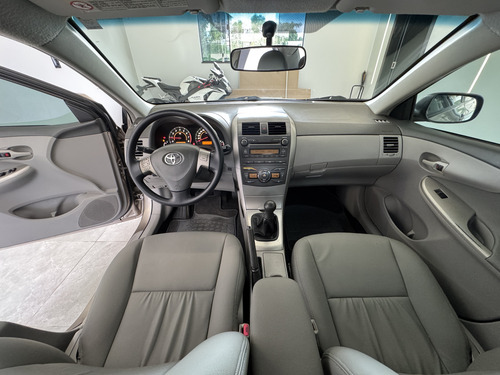 Toyota Corolla 1.8 16v Gli Flex 4p