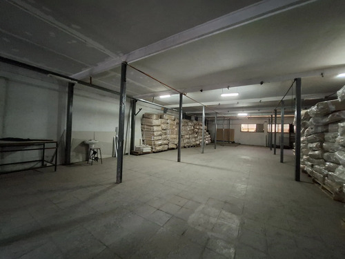 01. Arriendo Galpón Comercial De 280m2 Av.recoleta/dominica