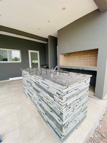 Imagen 7 de 30 de Casa En Venta Santa Lucia