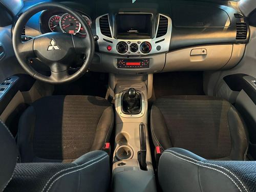 Imagem 4 de 15 de Mitsubishi L200 Triton Hls 2.4 Flex 16v Cd Mec.