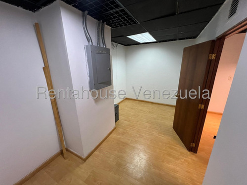 Oficina En Alquiler El Recreo 25-9625 Mb
