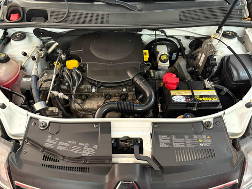 Renault Logan 1.6 Expression Hi-power Easy-r 4p