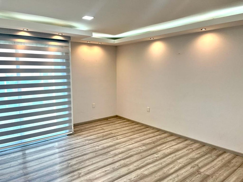 Residencia Avaluo Superior Privada Status En Metepec