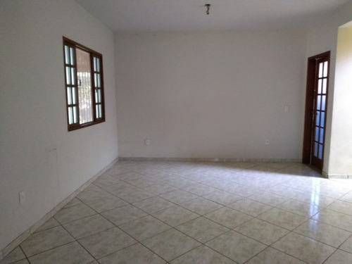 Imagem 23 de 28 de Chácara Com Casa Duplex No Bairro Mar Do Norte, Próximo Rodovia Amaral Peixoto. - 272 - 32565050