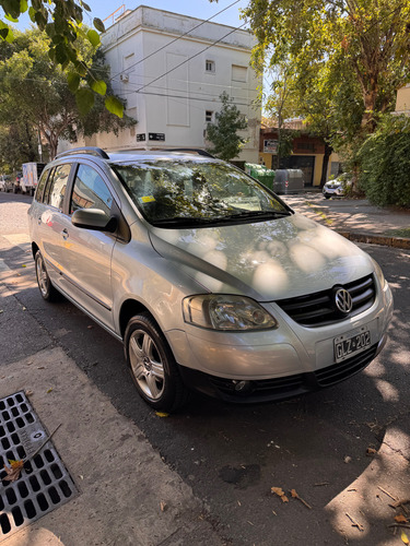 Volkswagen Suran 1.6 I Highline 80d