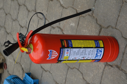 Imagen 3 de 5 de Extintor Recargable Polvo 20 Lbs