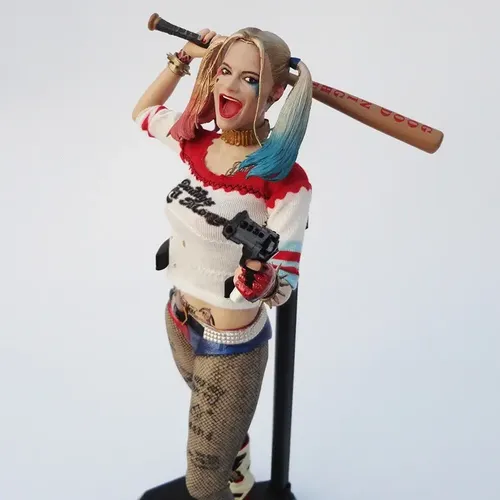 Arlequina Crazy Toys Harley Quinn Suicide Squad - Ñ Hot Toys