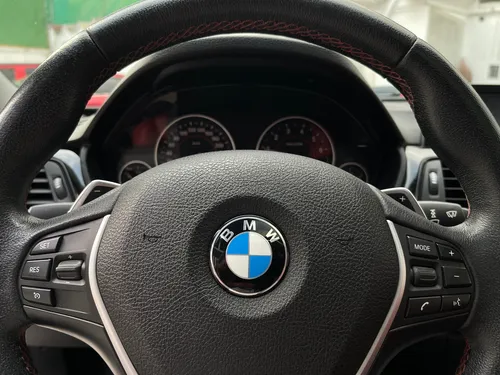 BMW Serie 3 2.0 328ia Sport Line At