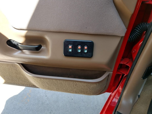 Imagen 9 de 15 de Ford F 200 Lobo 1990