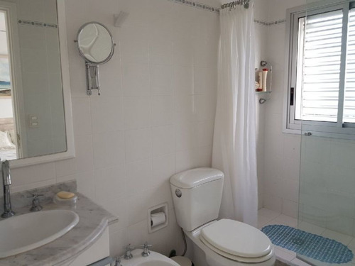 Venta De Apartamento 2 Dormitorios En Playa Mansa