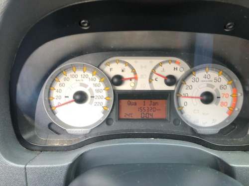Imagem 3 de 9 de Fiat Strada 1.8 16v