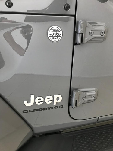 Imagen 18 de 25 de Jeep Gladiator 4x4 H