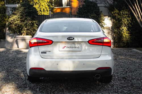 Kia Cerato - Inmejorable Estado Motorland Permuto / Financio