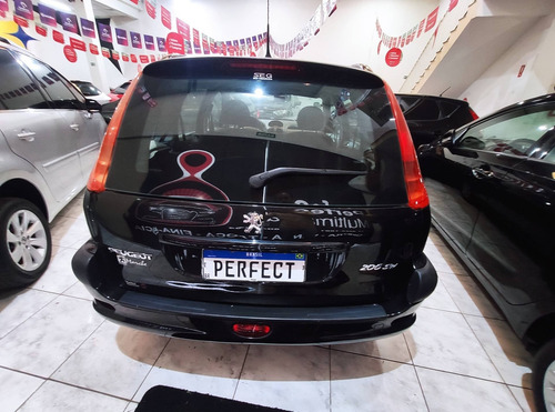Imagem 3 de 10 de Peugeot 206 1.4 Presence Sw 8v Flex 4p Manual