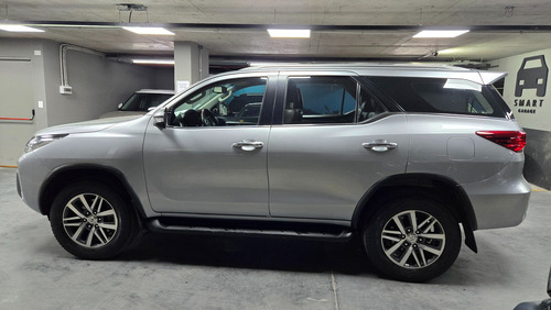 Toyota Hilux SW4 2.8 Srx 177cv 4x4 7as
