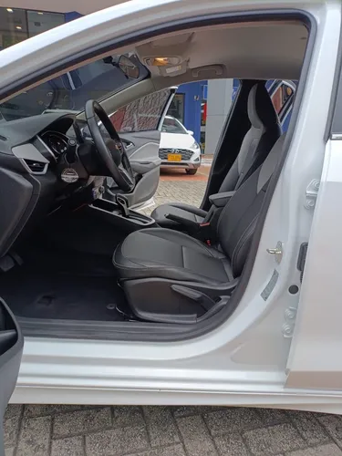 Chevrolet Onix 1.0T Premier Hatch At