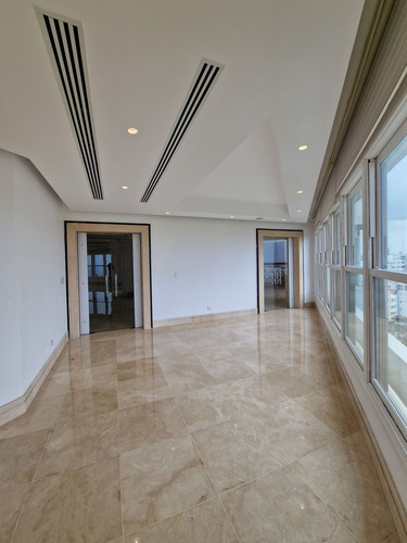 Apartamento De Lujo En Exclusiva Torre Los Cacicazgos