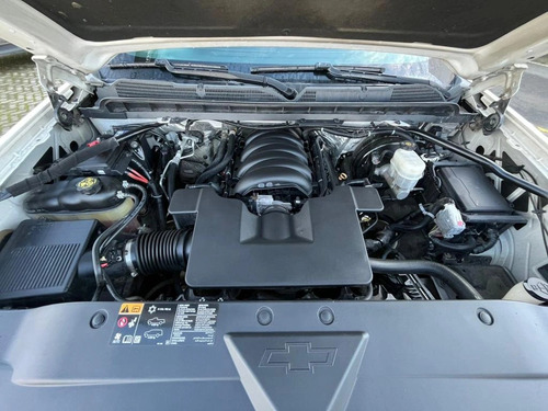 Chevrolet Silverado 5.3 LTZ 4WD CC A AT 4P
