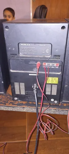 Equipo De Música Noblex Mnx 195 Negro 170 W (Usado)