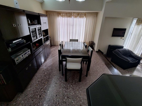 Venta Casa 5 Ambientes Quincho Cochera 2 Autos