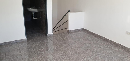 Imagen 2 de 5 de Duplex A Estrenar En Castelli 3100
