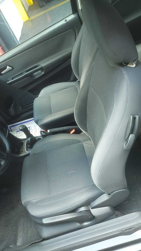 Imagem 9 de 15 de Volkswagen Fox 2010 1.0 Vht Total Flex 3p