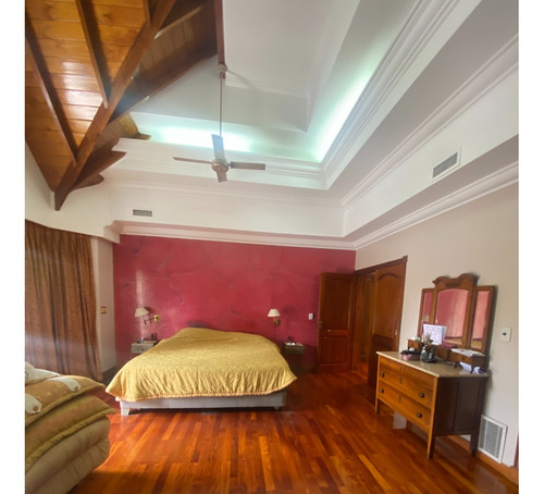Imagen 11 de 15 de Venta De Casa Con Detalles De Categoria, En Saint Thomas Sur