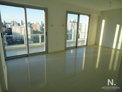 Hermoso Apartamento De 3 Dormitorios En Venta, Con Vista Increíble. Punta Del Este