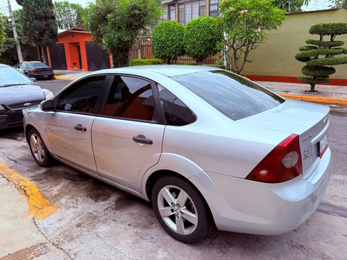 Ford Focus 2.0 Ambiente At