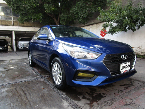 Imagen 2 de 15 de Hyundai Accent 4p Gl Mid 1.6l,tm6,a/ac.,ve,ra15