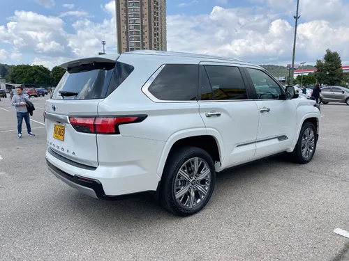 Toyota Sequoia 3.4 V6 Capstone