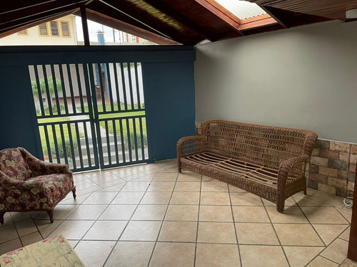Imagen 5 de 9 de Casa Remodelada En Muy Buen Estado En Las Cercanías Del Parque Metropolitano La Sabana.