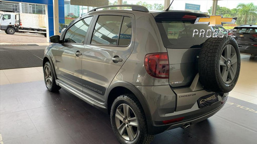 Volkswagen Crossfox 1.6 MI FLEX 8V 4P MANUAL