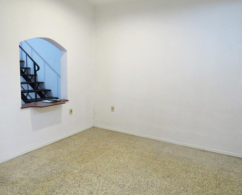 Venta Excelente Casa La Teja Impecable, 3 Dormitorios