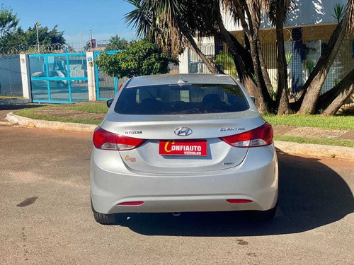 Imagem 5 de 14 de Hyundai Elantra 2014