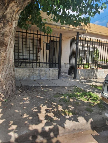 Venta Casa Moron Lote Propio U$s 50000