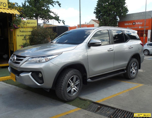 Imagen 1 de 25 de Toyota Fortuner