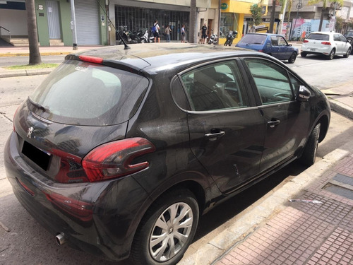 Peugeot 208 1.6 Active / Nafta / 2019