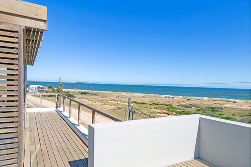 Casa En Venta 5 Dor, Vista Al Mar, Piscina