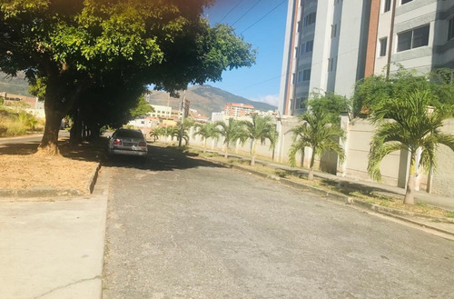 Imagen 3 de 11 de Terreno Ubicado En Urb. Jardín Mañongo