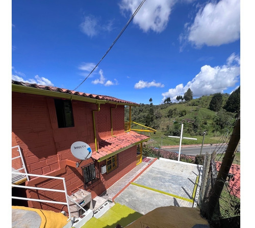 Imagen 2 de 30 de Casa Finca, Vereda San José, Guarne Antioquia, 550m2 Y 160m2 Construidos, Vendo Directamente.