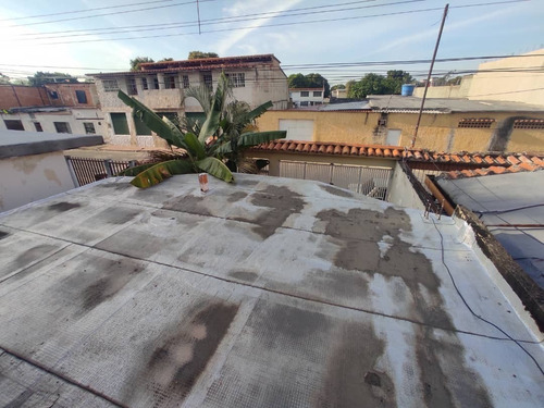 Imagen 18 de 18 de En Venta Amplia Y Cómoda Casa Urb. Mario Briceño 04124557388