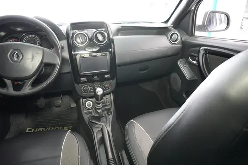 Renault Duster Oroch 2.0 Intens 4X4