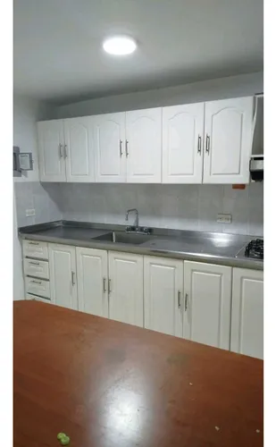 Arriendo Amplio Apartamento En Altos Del Poblado