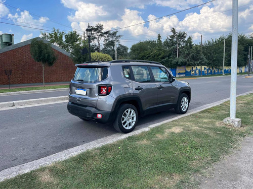 Imagen 3 de 14 de Jeep Renegade 2019 1.8 Sport