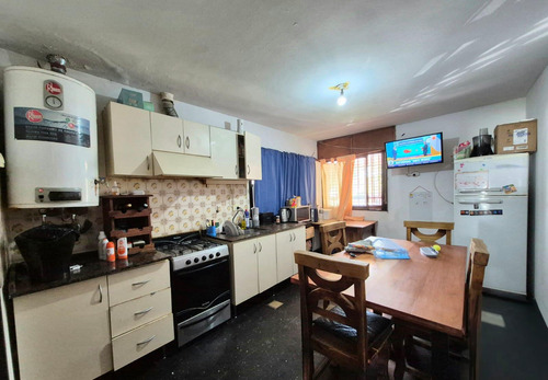 Casa En Venta - Barrio San Rafael 2 Dormitorios - Con Escritura