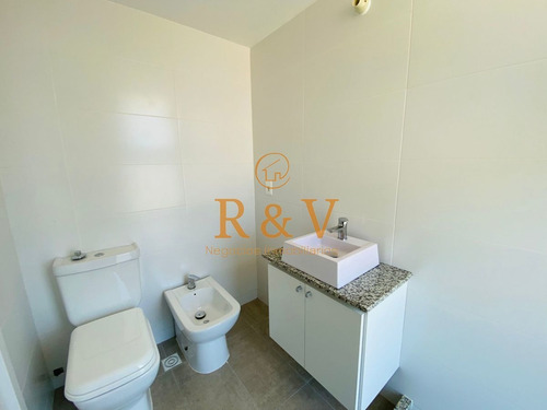 Imagen 9 de 11 de Departamento 2 Dormitorios En Playa Mansa