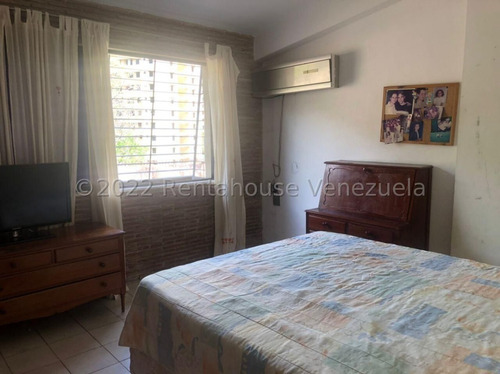 Imagen 7 de 16 de Leida Falcon Rentahouse Vende Townhouse En Parque Mirador Valencia 22-22983 Lf